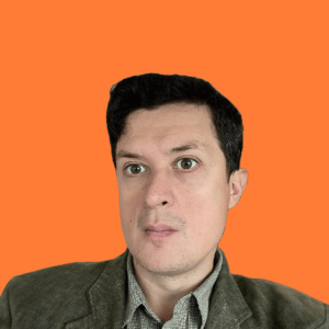Денис Золотов